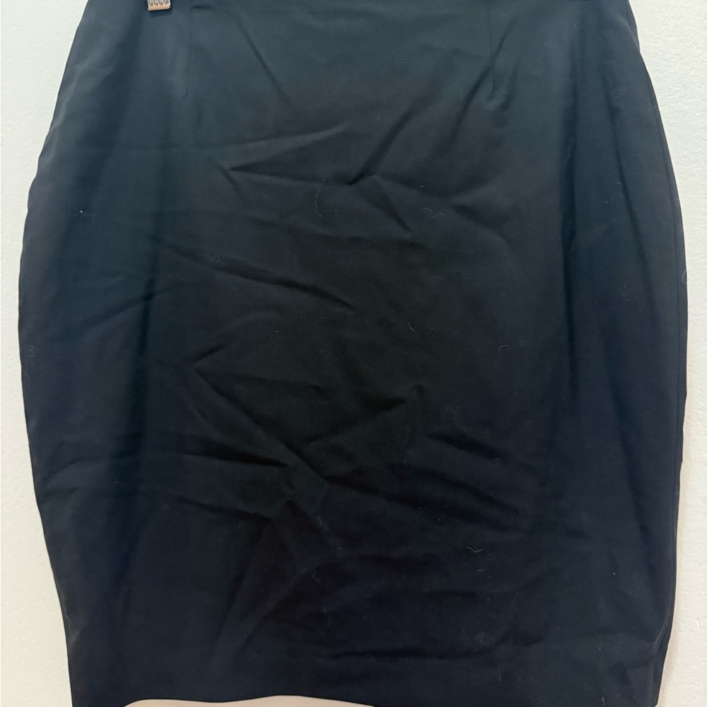 Elie Tahari Black Knee-Length Pencil Skirt
